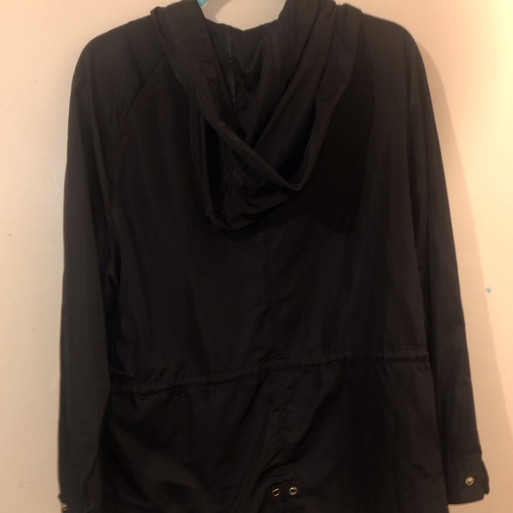 Black utility anorak jacket with gold detail - Picture 3 of 7